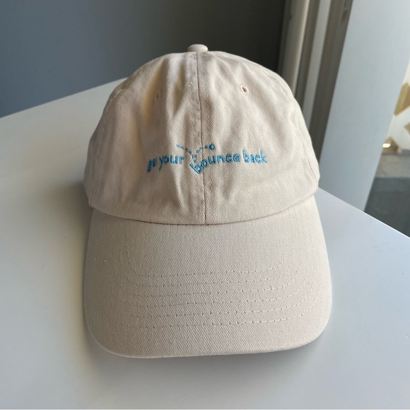 *Limited Edition* Peach & Lily Embroidered Cream Canvas Baseball Cap - Picture 1 of 9